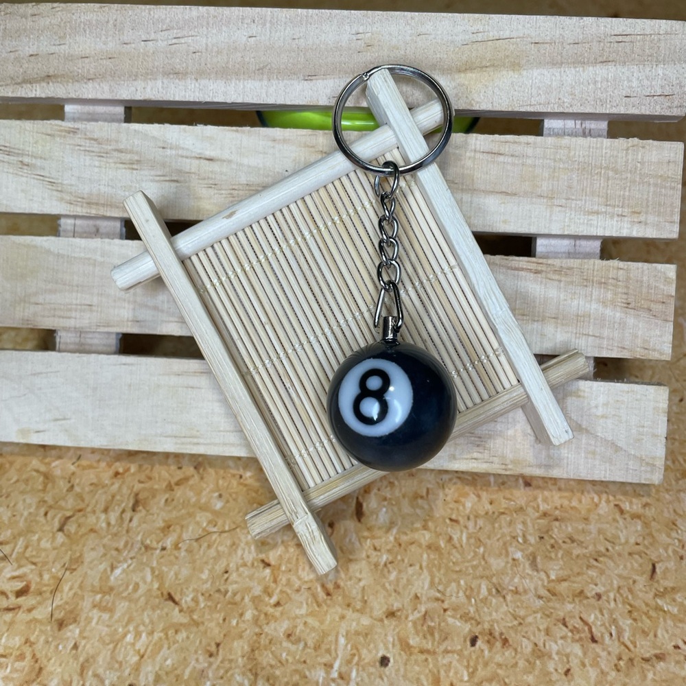 8 Ball Keychain